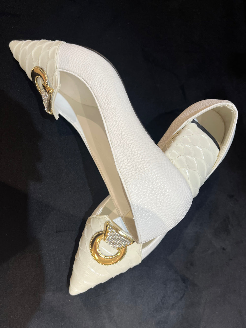 Pantofi white